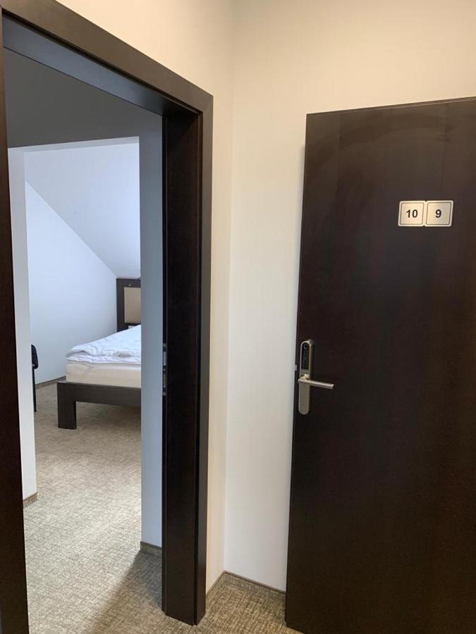 Penzion U Broucka Milevsko Exteriör bild